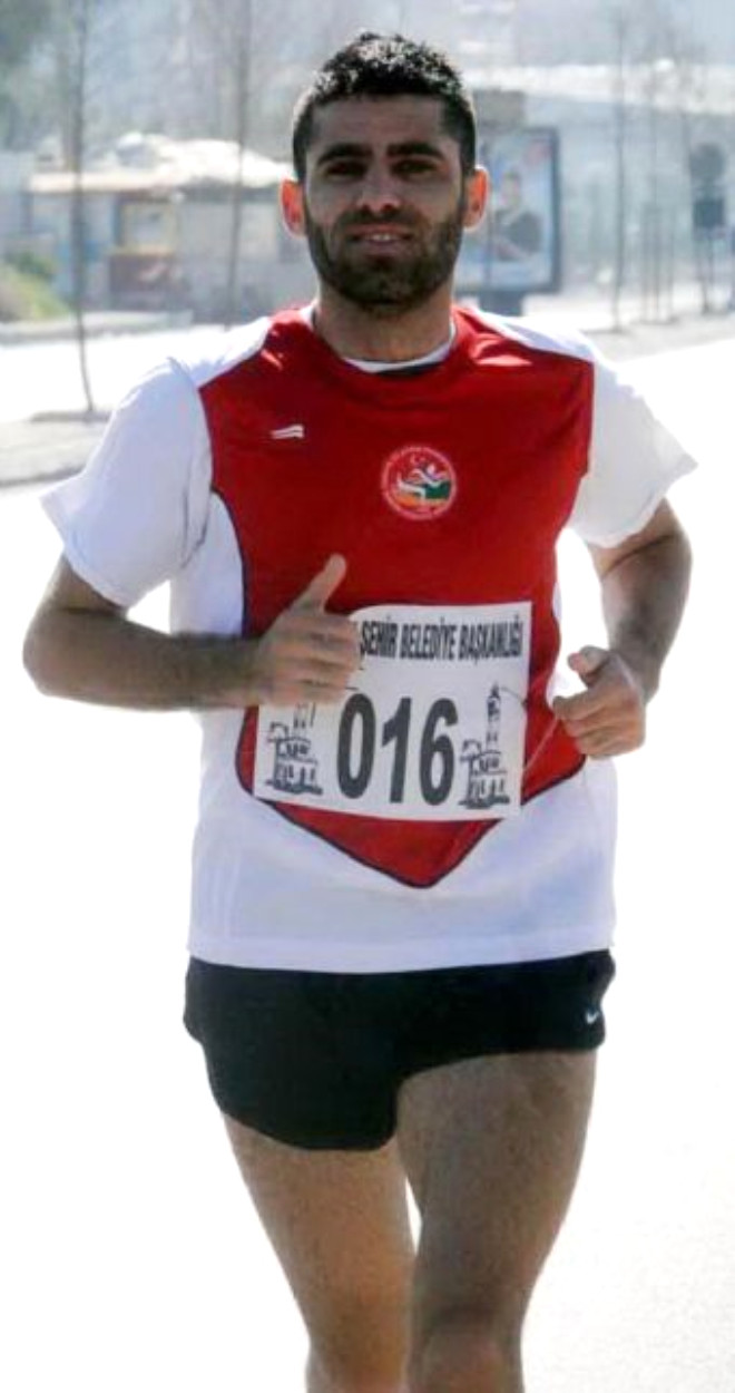 Milli Atlet 29 yandaki Murat Karaba, alt Mula